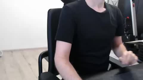 christianblck online show from December 22, 2025, 1:30 pm