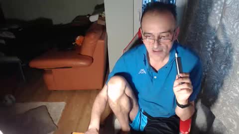 ChristiantBoy online show from April 6, 2026, 4:21 am