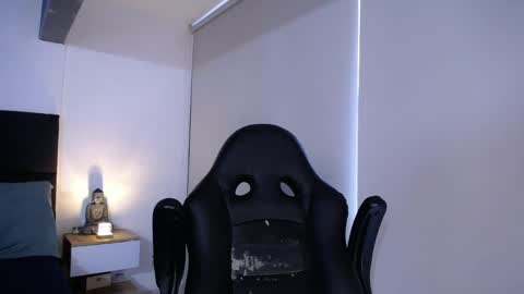 Snapshot of christianvalenzia chatting on October 3, 2025, 2:14 pm Christian online show from October 3, 2025, 2:14 pm