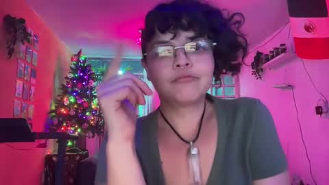 Snapshot of christianvalles chatting on January 5, 2025, 4:14 am christianvalles online show from January 5, 2025, 4:14 am