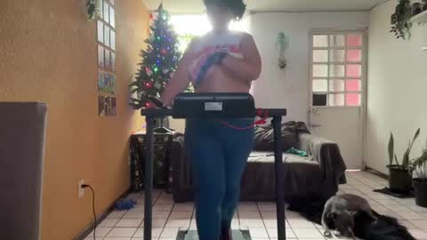 Snapshot of christianvalles chatting on January 6, 2025, 5:27 pm christianvalles online show from January 6, 2025, 5:27 pm