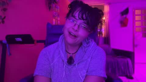 Snapshot of christianvalles chatting on February 8, 2025, 1:11 am christianvalles online show from February 8, 2025, 1:11 am