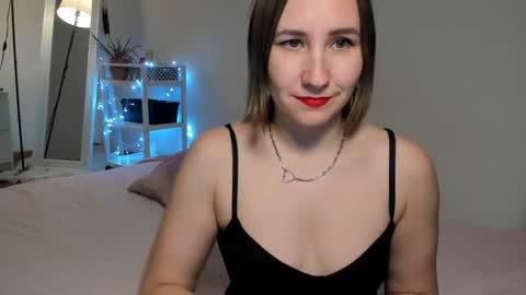 christina rosse online show from March 12, 2025, 4:56 pm