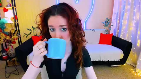 christinaconteeree online show from April 27, 2026, 3:15 am