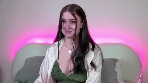Snapshot of christinamilton chatting on January 25, 2025, 3:40 am Christina online show from January 25, 2025, 3:40 am