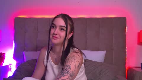 Snapshot of christinamilton chatting on January 29, 2025, 5:19 am Christina online show from January 29, 2025, 5:19 am
