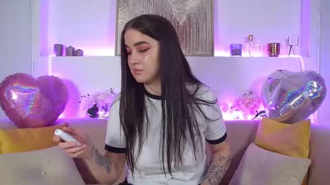 Snapshot of christinamilton chatting on February 14, 2025, 12:51 am Christina online show from February 14, 2025, 12:51 am