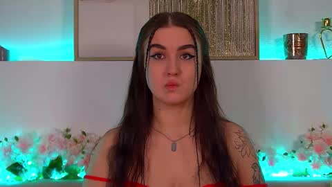Snapshot of christinamilton chatting on February 19, 2025, 4:01 am Christina online show from February 19, 2025, 4:01 am