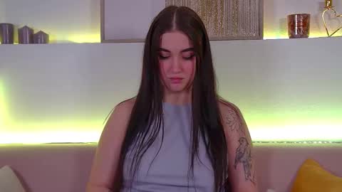 Snapshot of christinamilton chatting on February 27, 2025, 9:36 pm Christina online show from February 27, 2025, 9:36 pm