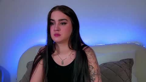 Snapshot of christinamilton chatting on February 28, 2025, 10:06 pm Christina online show from February 28, 2025, 10:06 pm