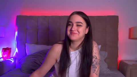 Snapshot of christinamilton chatting on March 4, 2025, 12:29 am Christina online show from March 4, 2025, 12:29 am