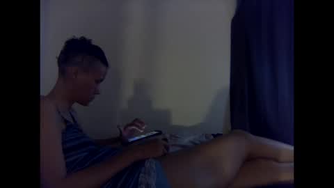 Snapshot of christinasaunters chatting on October 13, 2025, 4:01 am Christina Saunters online show from October 13, 2025, 4:01 am