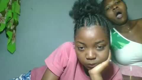 Snapshot of christine985 chatting on October 21, 2025, 7:09 am christine985 online show from October 21, 2025, 7:09 am