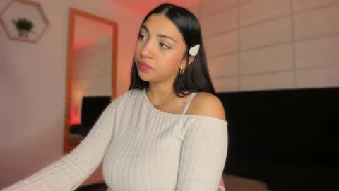 Snapshot of christine_harper chatting on September 23, 2025, 11:57 am Christine  online show from September 23, 2025, 11:57 am