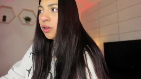 Snapshot of christine_harper chatting on September 26, 2025, 11:58 am Christine  online show from September 26, 2025, 11:58 am