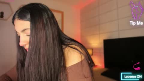 Snapshot of christine_harper chatting on September 27, 2025, 12:10 pm Christine  online show from September 27, 2025, 12:10 pm