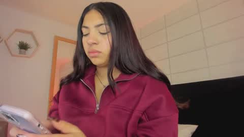 Snapshot of christine_harper chatting on October 29, 2025, 11:56 am Christine  online show from October 29, 2025, 11:56 am