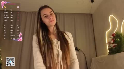 Ellie online show from December 15, 2025, 4:44 pm