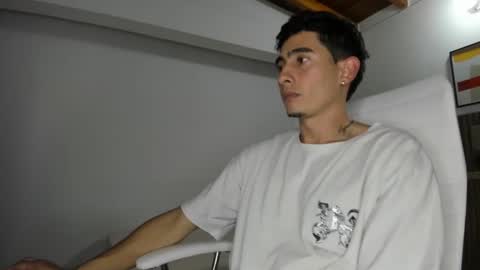 Snapshot of christoper_dick chatting on March 9, 2025, 6:28 am Petite Horny and chistoper dick online show from March 9, 2025, 6:28 am
