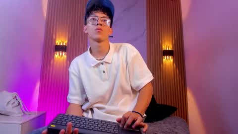 Chrisopher Hunter online show from March 19, 2026, 7:51 pm