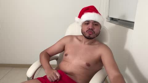 Snapshot of christopherdav chatting on December 22, 2024, 3:55 am Chris online show from December 22, 2024, 3:55 am