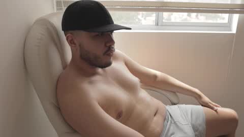 Snapshot of christopherdav chatting on November 14, 2025, 4:28 pm Chris online show from November 14, 2025, 4:28 pm