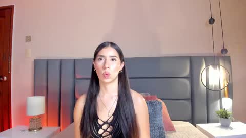 Snapshot of christy_seaa chatting on September 19, 2025, 6:08 pm Christy online show from September 19, 2025, 6:08 pm