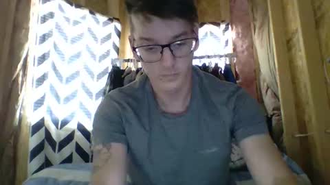 chrisvibess online show from May 17, 2026, 2:46 pm