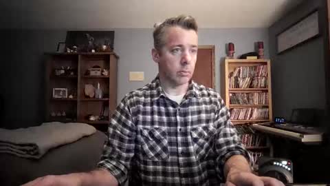 chrisw8121 online show from February 24, 2026, 5:16 am