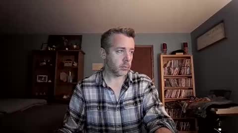 chrisw8121 online show from March 3, 2026, 4:51 am