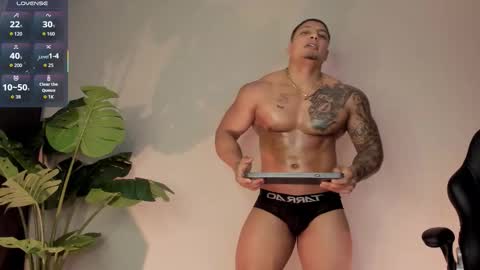 Snapshot of chrizmacgregor chatting on October 24, 2025, 1:24 am chrizmacgregor online show from October 24, 2025, 1:24 am