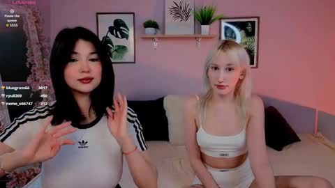 Snapshot of chrome_heartz chatting on March 31, 2026, 2:28 pm EvaBlonde TayaBrunette EliieBlack hair online show from March 31, 2026, 2:28 pm