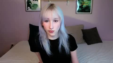 Snapshot of chrome_heartz chatting on April 11, 2026, 2:21 pm EvaBlonde TayaBrunette EliieBlack hair online show from April 11, 2026, 2:21 pm