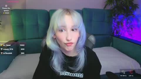 Snapshot of chrome_heartz chatting on April 21, 2026, 2:01 pm EvaBlonde TayaBrunette EliieBlack hair online show from April 21, 2026, 2:01 pm