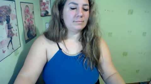 Snapshot of chrystalbella chatting on January 21, 2025, 7:15 am Diana online show from January 21, 2025, 7:15 am