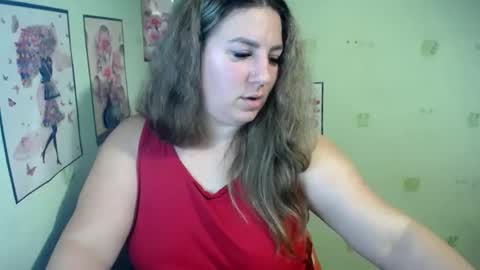 Snapshot of chrystalbella chatting on January 28, 2025, 6:16 am Diana online show from January 28, 2025, 6:16 am