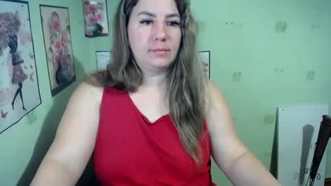 Snapshot of chrystalbella chatting on February 13, 2025, 4:43 am Diana online show from February 13, 2025, 4:43 am