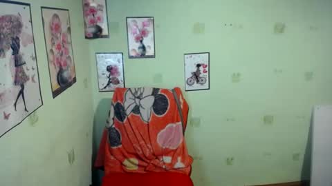 Snapshot of chrystalbella chatting on February 16, 2025, 4:10 pm Diana online show from February 16, 2025, 4:10 pm