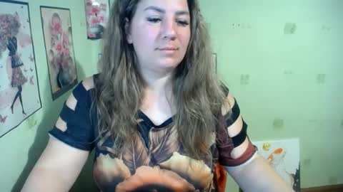 Snapshot of chrystalbella chatting on February 28, 2025, 5:26 am Diana online show from February 28, 2025, 5:26 am