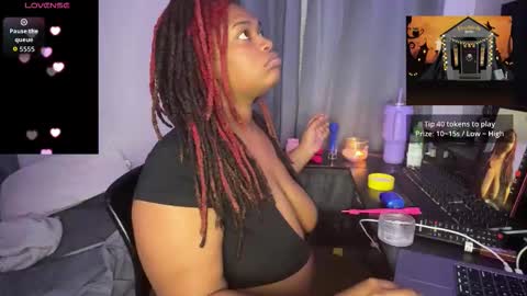 Snapshot of chubbeedweeb chatting on October 13, 2025, 3:17 am EmberEssence online show from October 13, 2025, 3:17 am