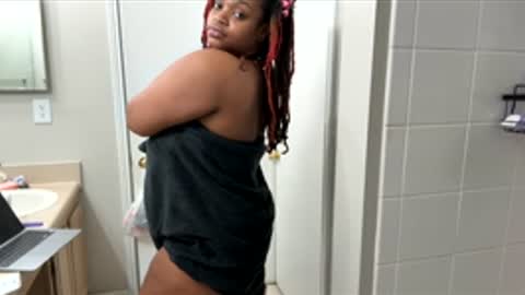 EmberEssence online show from November 30, 2025, 4:38 am