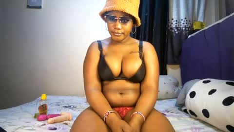 Snapshot of chubby_flora chatting on July 21, 2026, 1:08 am Flora online show from July 21, 2026, 1:08 am