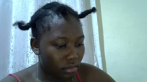 DivaDee online show from March 1, 2026, 5:09 am