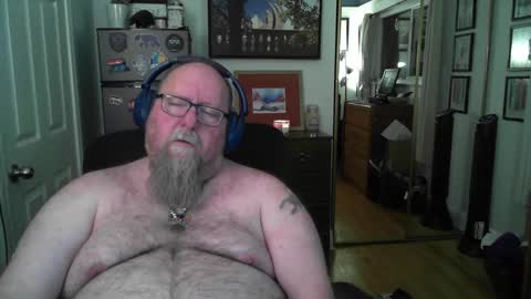Snapshot of chubbybaybear chatting on December 14, 2024, 2:34 am Chubby online show from December 14, 2024, 2:34 am