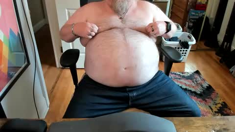 Snapshot of chubbybaybear chatting on October 3, 2025, 8:17 pm Chubby online show from October 3, 2025, 8:17 pm
