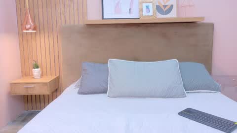 Snapshot of cielo_rivera chatting on April 6, 2026, 1:12 pm cielo rivera online show from April 6, 2026, 1:12 pm