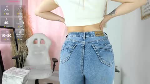 Snapshot of ciindy_lovee chatting on February 28, 2026, 3:57 pm Ciindy Lovers online show from February 28, 2026, 3:57 pm