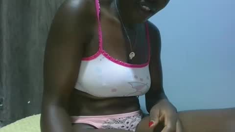 cilia petite online show from January 24, 2025, 4:17 pm