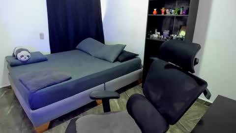 Luna and Sebas  online show from June 13, 2026, 9:02 pm