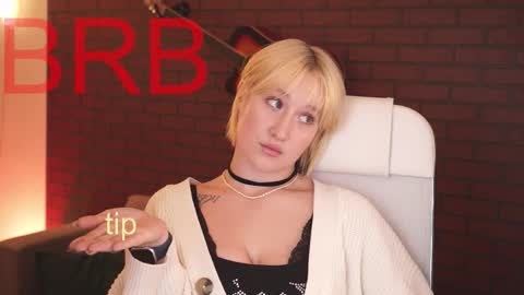 Snapshot of cinbellamy chatting on September 26, 2025, 7:01 am Cin Bellamy online show from September 26, 2025, 7:01 am